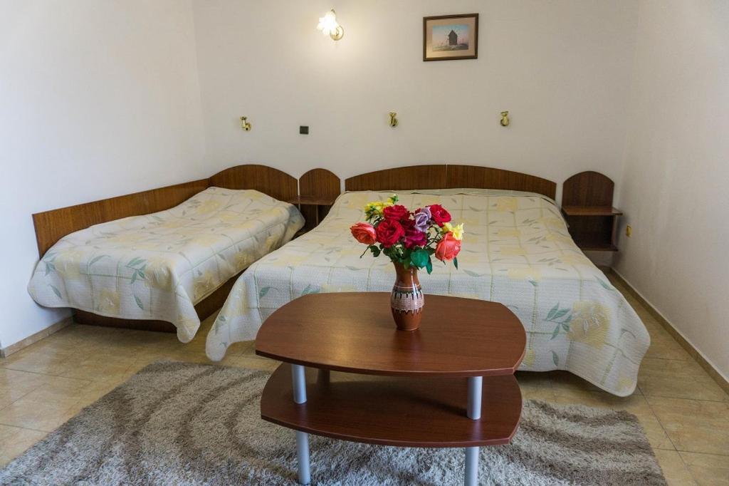 Family Hotel Orfei Несебр Экстерьер фото